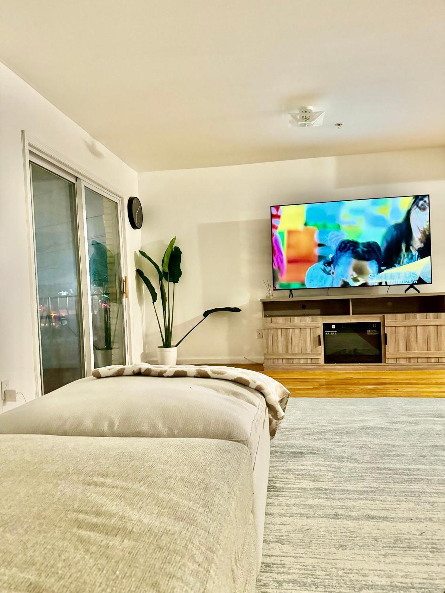 Stylish Evergreen Apartment By Newark Airport Kültér fotó