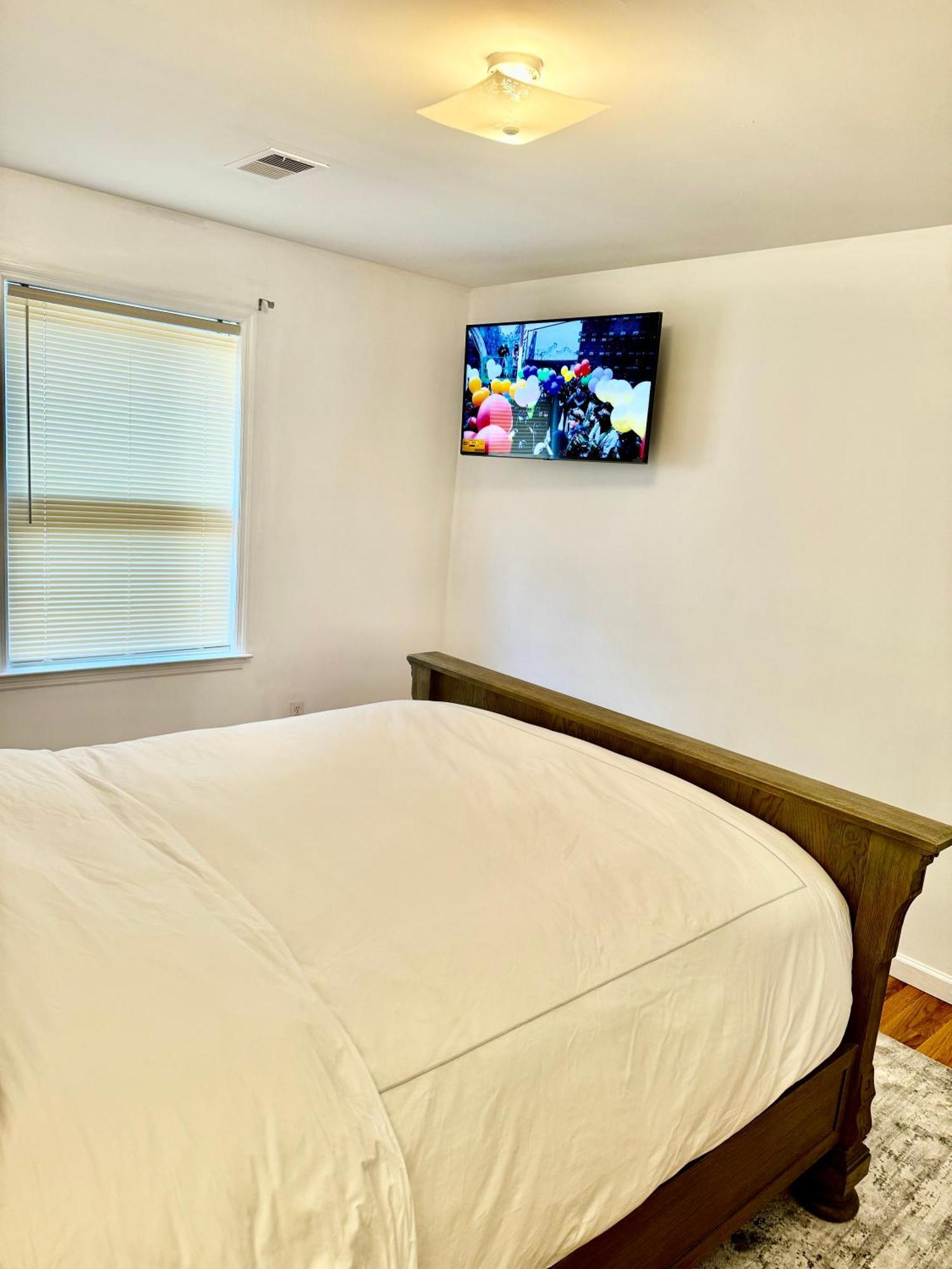 Stylish Evergreen Apartment By Newark Airport Kültér fotó
